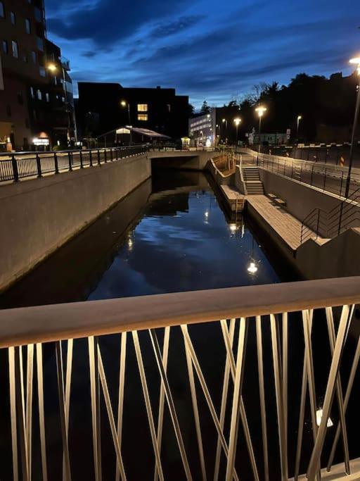 Moblert I Det Fineste Stedet I Byen Vakantiehuis